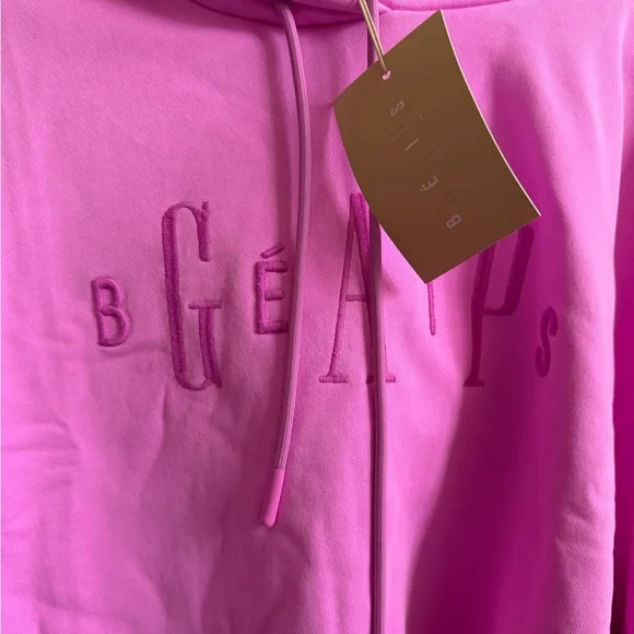 GAP Vibrant Pink Women's Cropped Hoodie - Picture 4 of 8